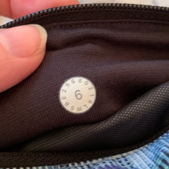 lululemon athletica On Pace 7/8 Leggings size 6 - Picture 9 of 9